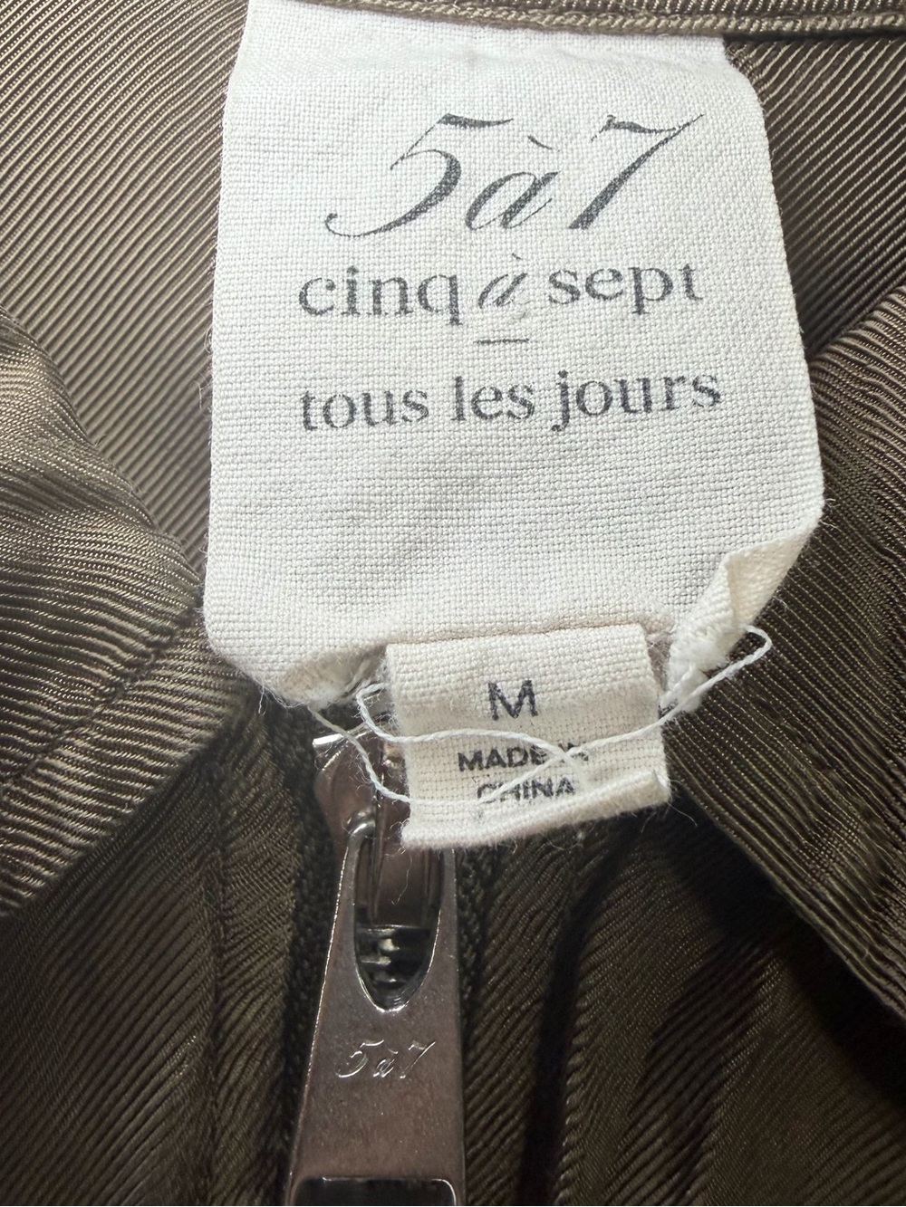 Cinq a Sept Women's Medium Olive Green Cupro Zip Front Short Jacket 3/4 Sleeve - Picture 7 of 13